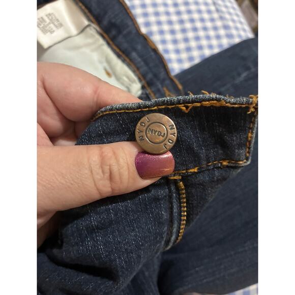 NYDJ Tummy Tuck Jeans Luxury Denim Women’s Size 10 Style 700 Dark Wash Slimming - Picture 8 of 8